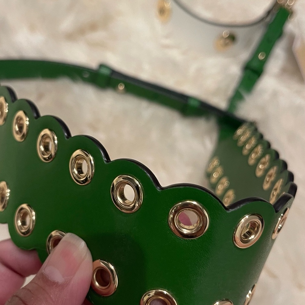LEATHET Green Scalloped handbag strap or use as belt with Gold Grommets